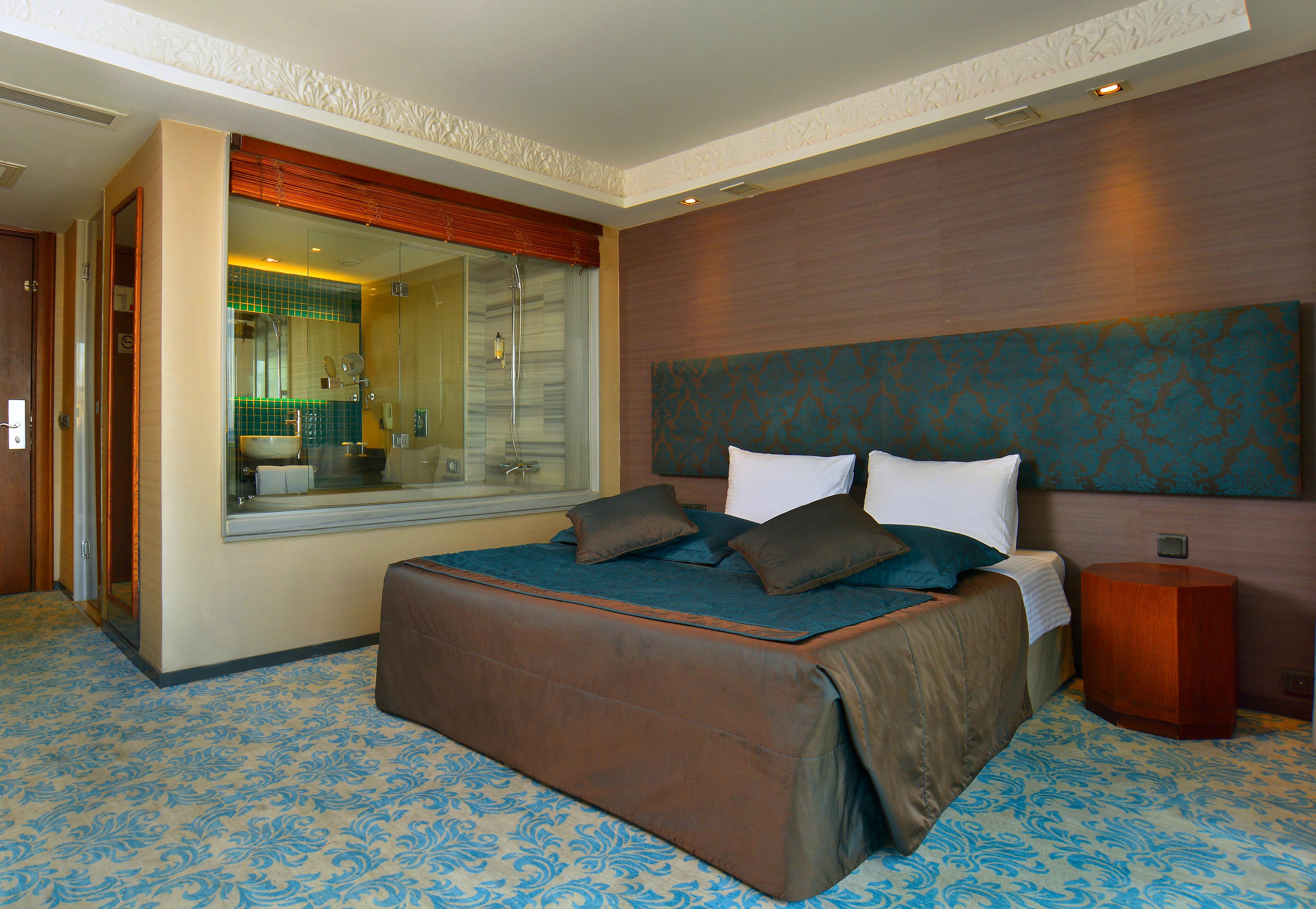 Pera Tulip Hotel & Spa Istanbul Exterior photo