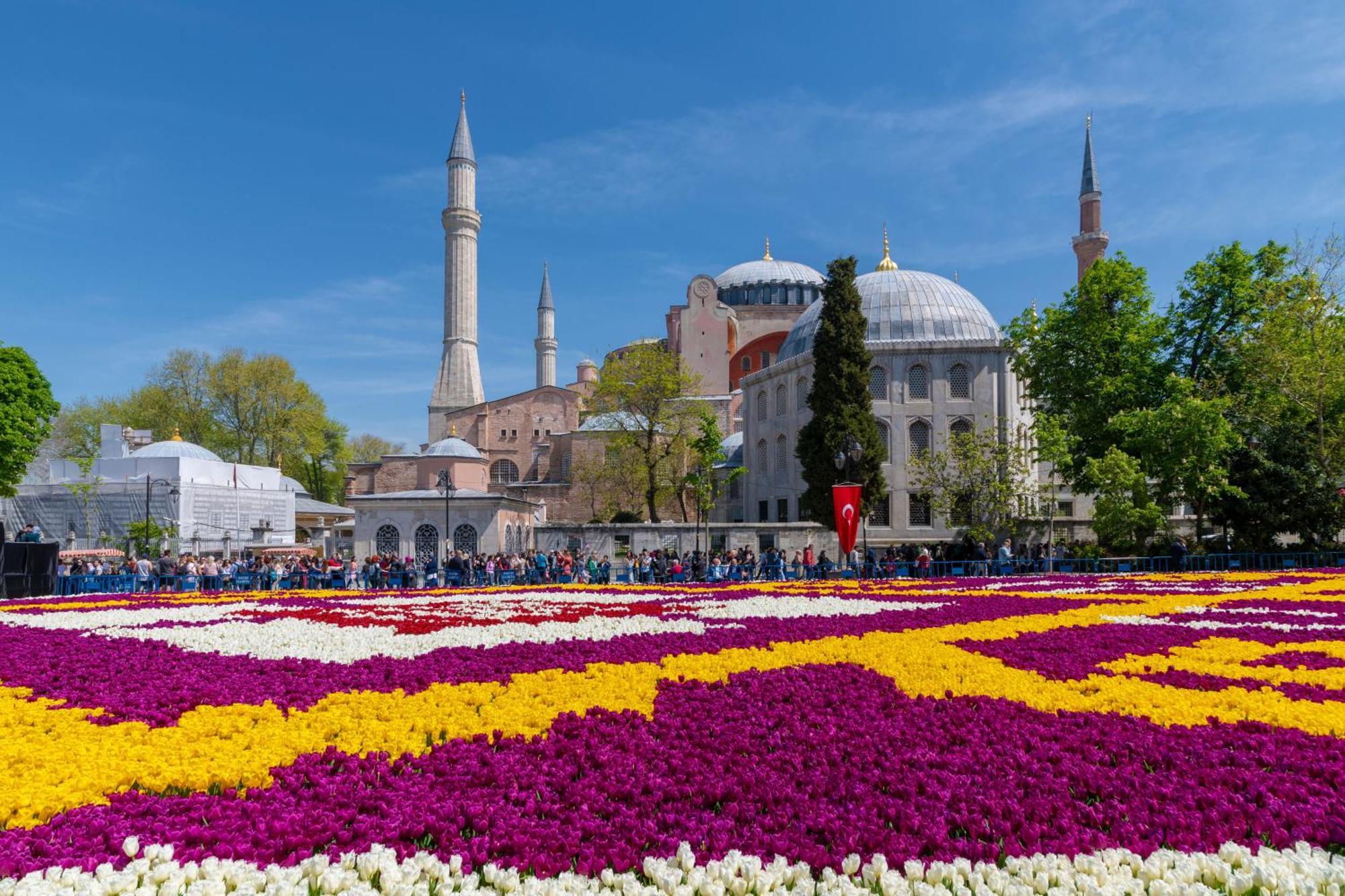 Pera Tulip Hotel & Spa Istanbul Exterior photo