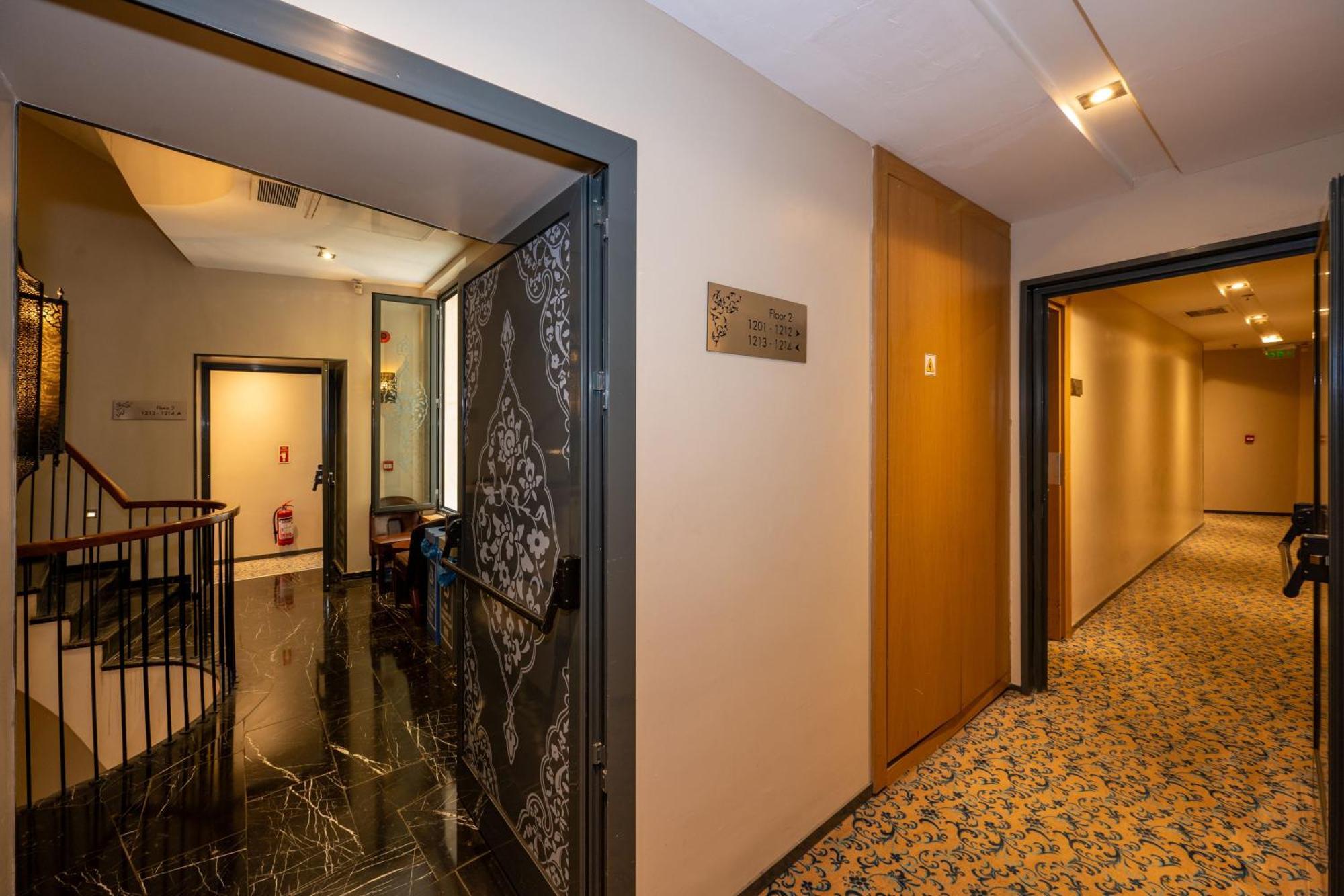 Pera Tulip Hotel & Spa Istanbul Exterior photo