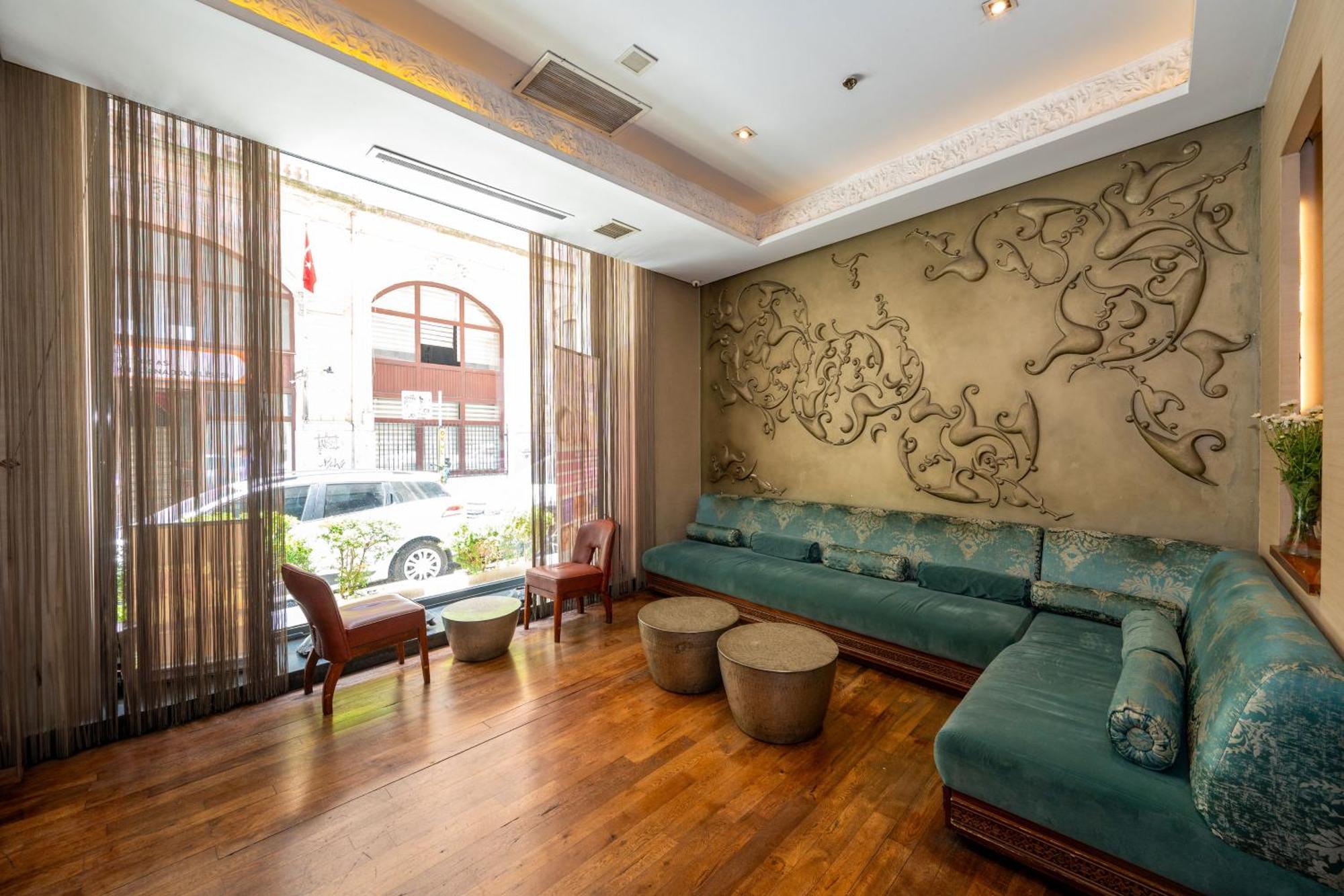 Pera Tulip Hotel & Spa Istanbul Exterior photo