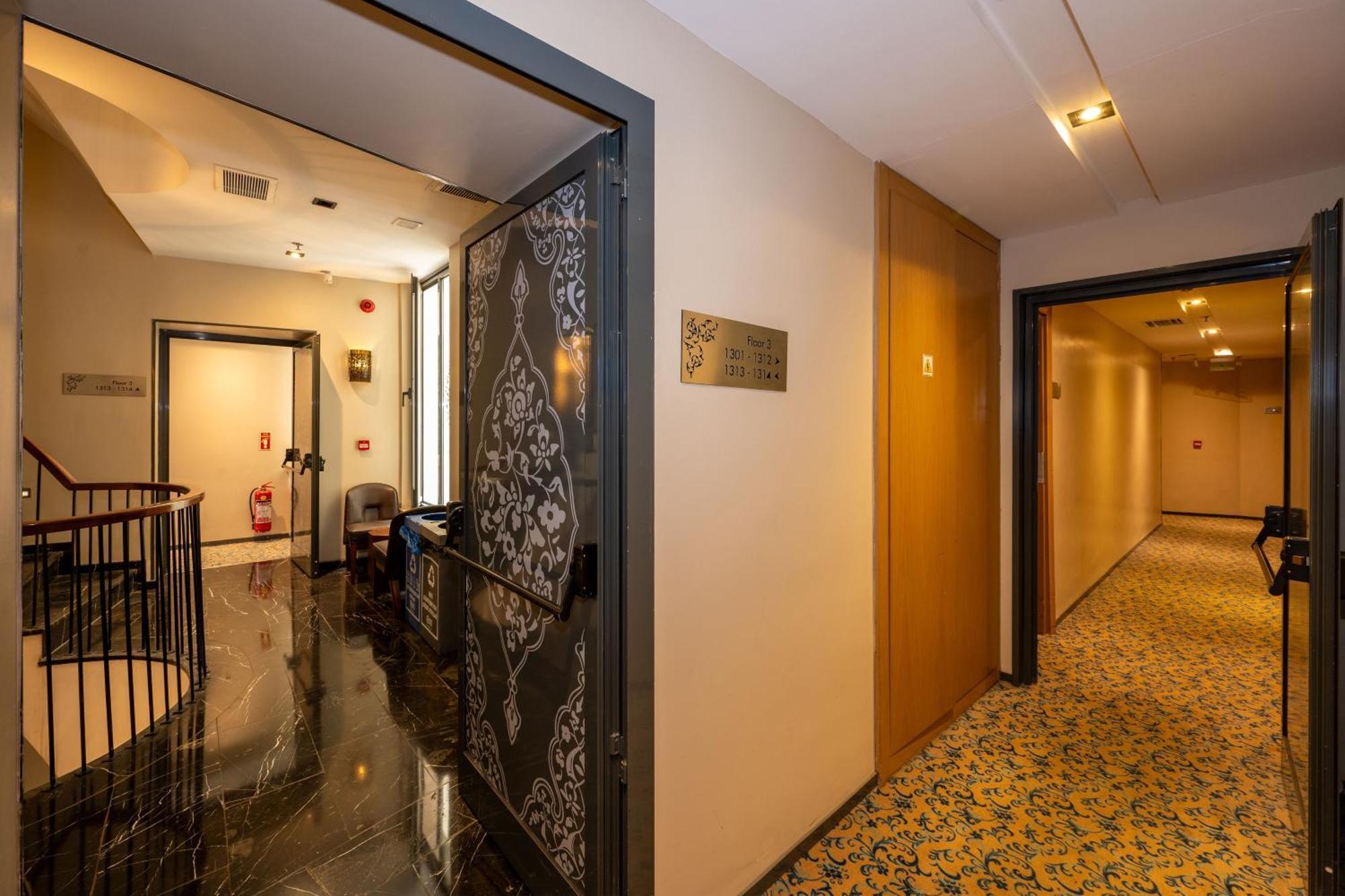Pera Tulip Hotel & Spa Istanbul Exterior photo