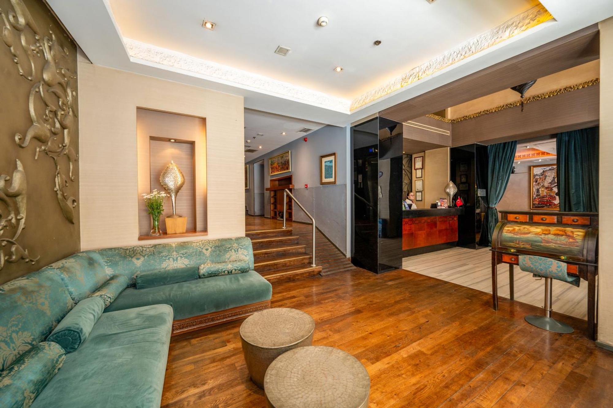 Pera Tulip Hotel & Spa Istanbul Exterior photo