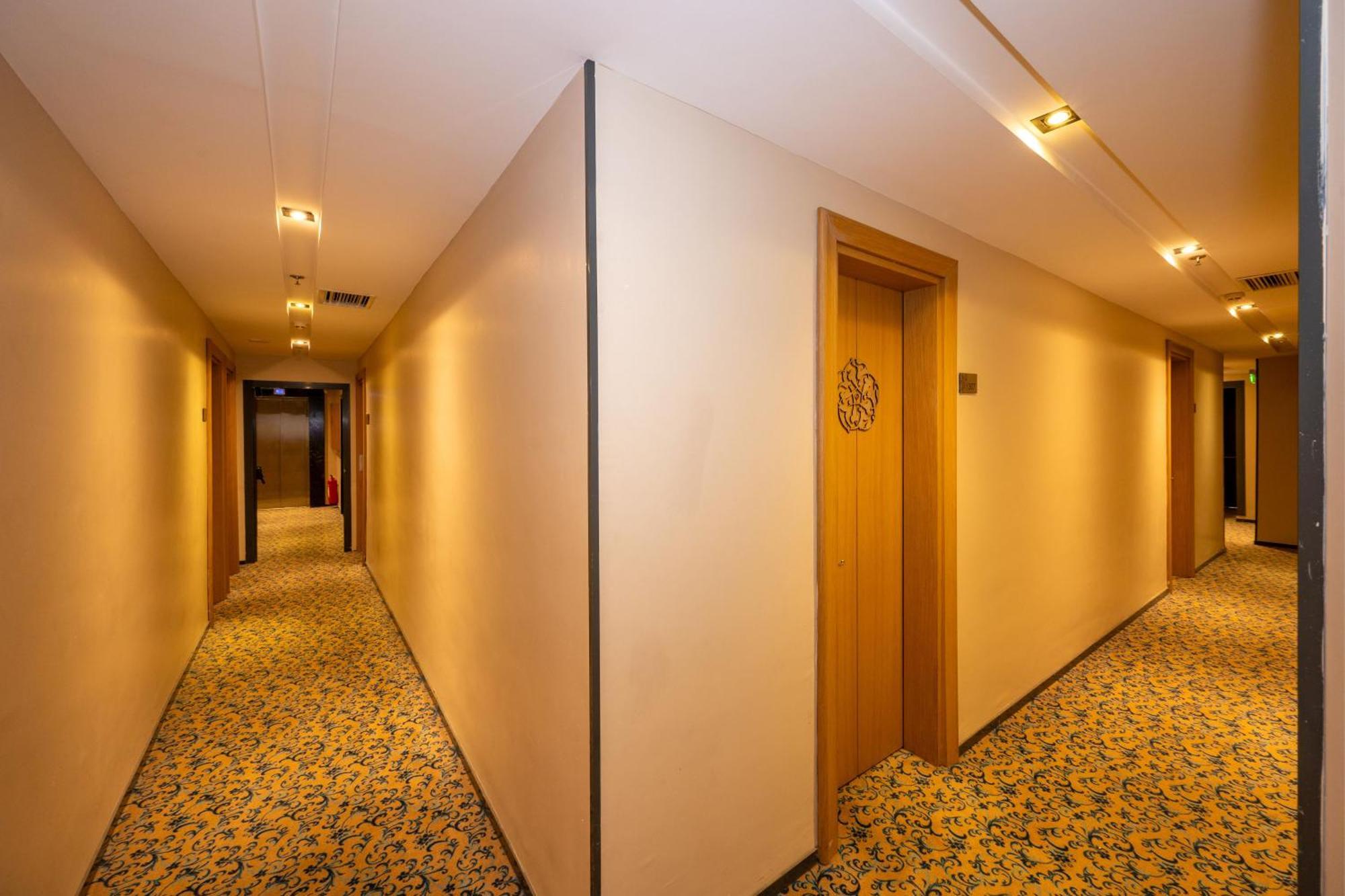 Pera Tulip Hotel & Spa Istanbul Exterior photo