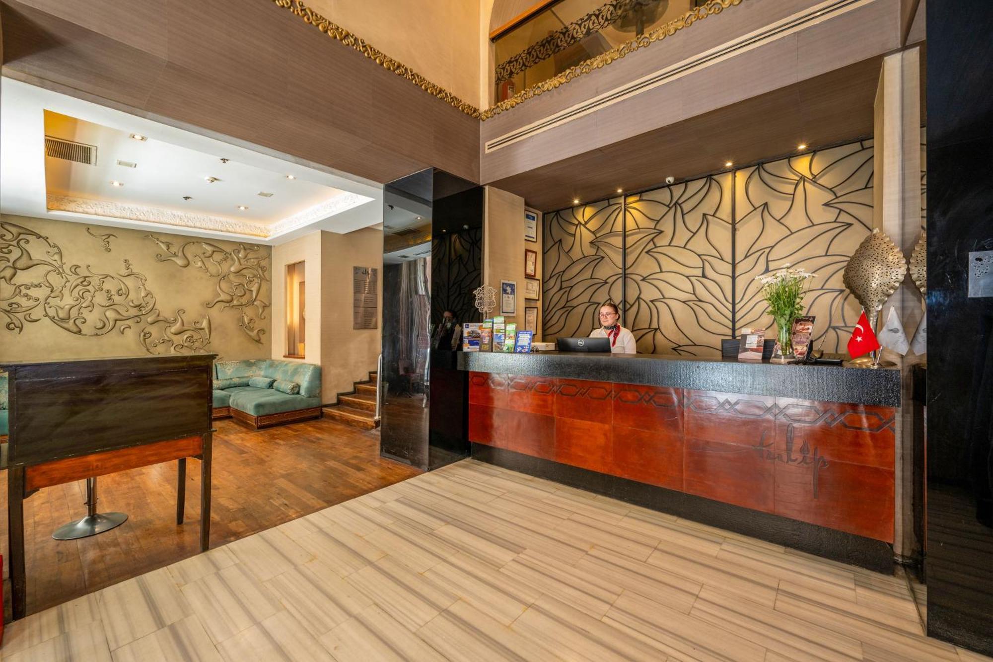 Pera Tulip Hotel & Spa Istanbul Exterior photo