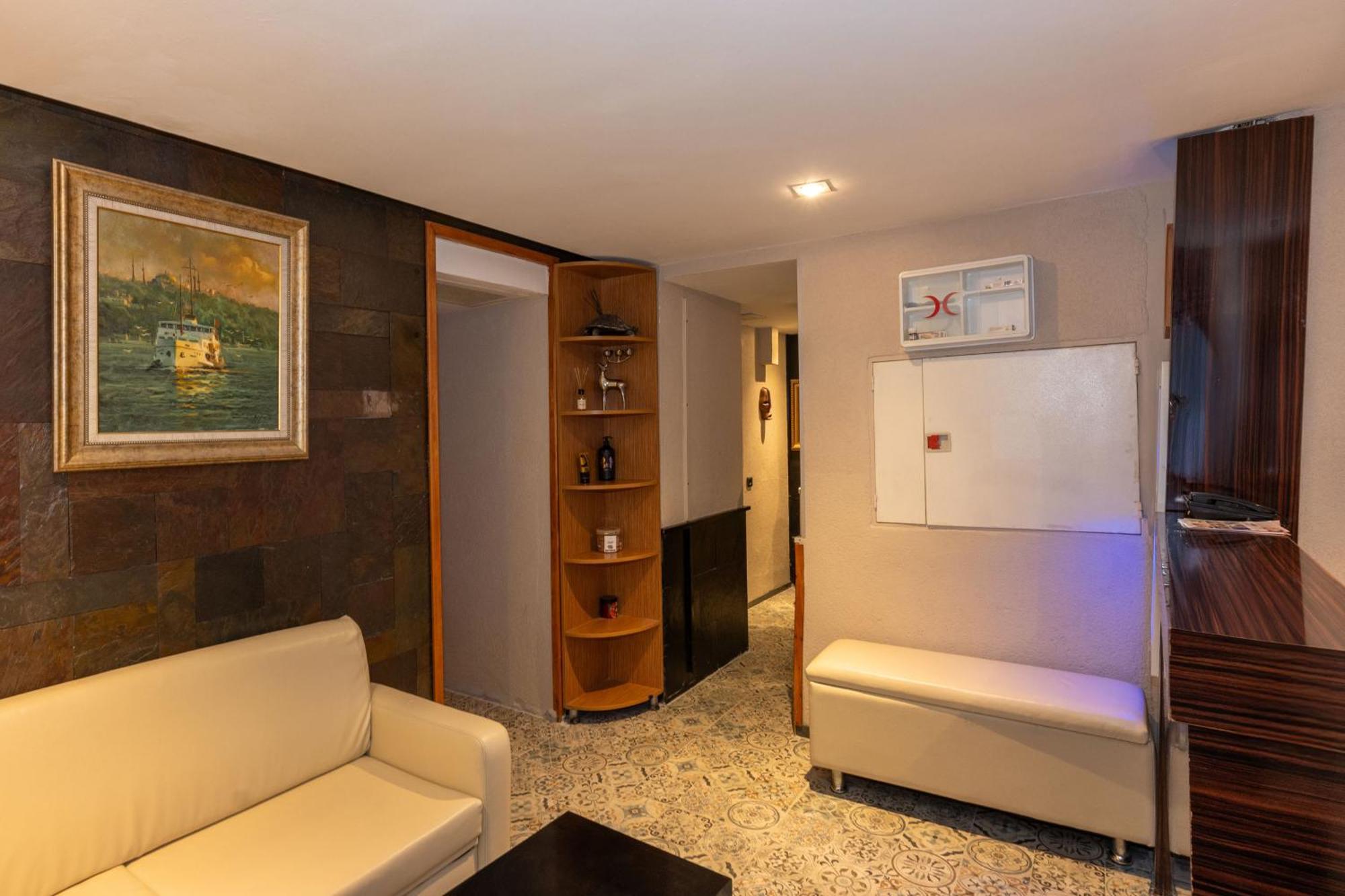 Pera Tulip Hotel & Spa Istanbul Exterior photo
